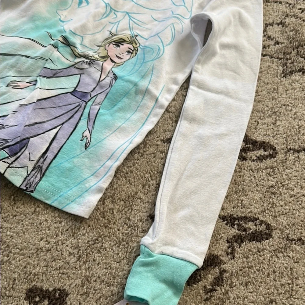 Frozen Themed Kids Pajamas - White and Blue